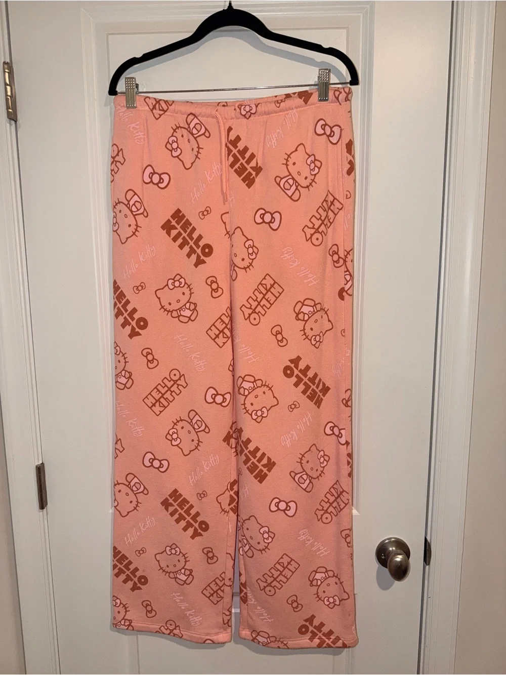 Hello Kitty soft pink